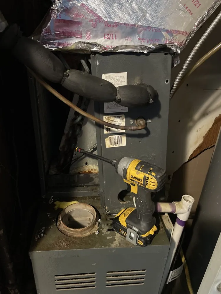 Slide of Stay Comfy HVAC