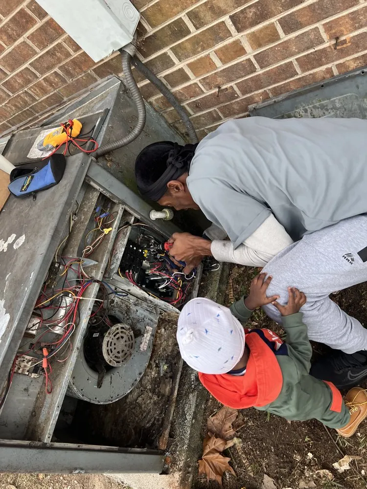 Slide of Straightup Heating & Cooling