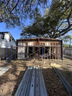 Strive Builders Logo