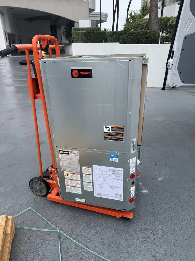 Slide of Strong Cool Air Condition