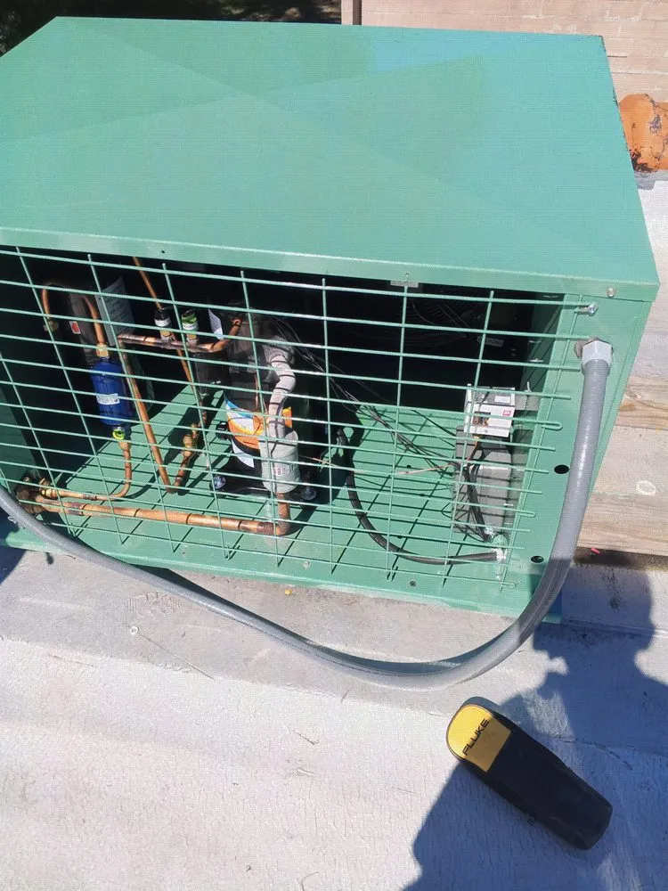 Slide of Sultan & Jad