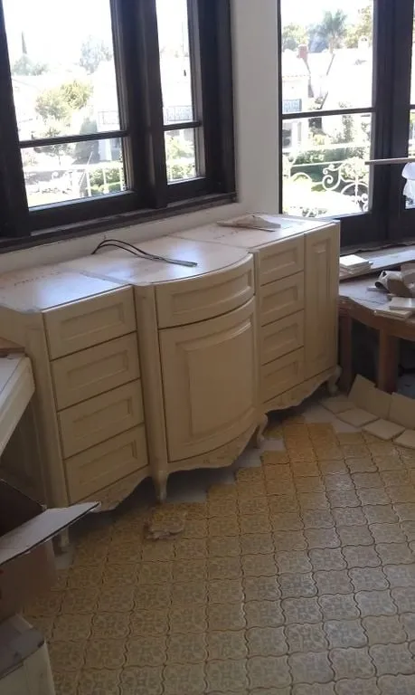 Slide of Summit Aire