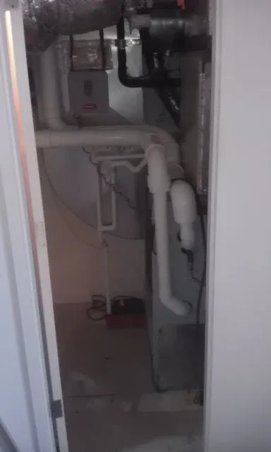 Slide of Summit Aire