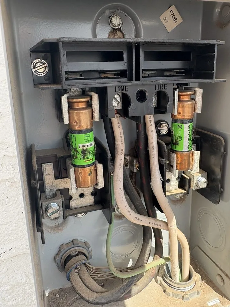 Slide of Sun Reys AC