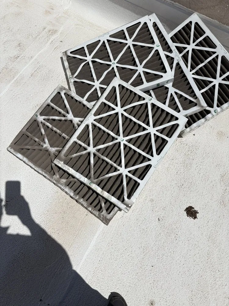 Slide of Sun Reys AC