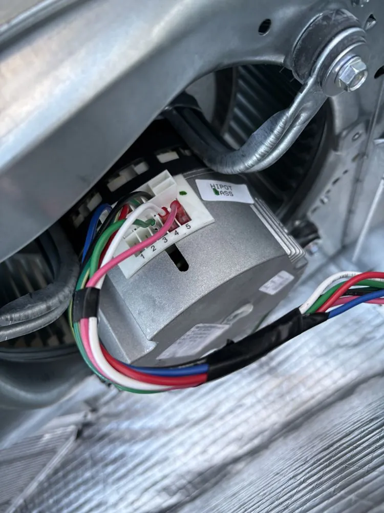 Slide of Sun Reys AC