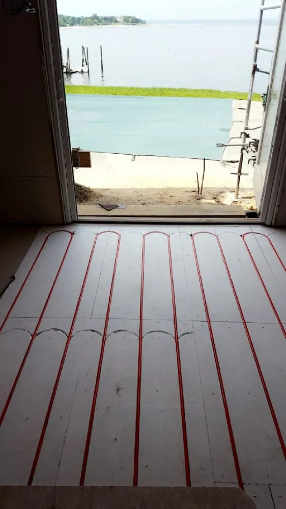 Slide of SUNBOARDPANEL