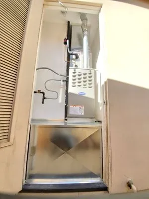 Superior Heating & Air Conditioning Logo