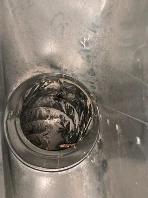 SuperStar Duct Cleaning & HVAC repair Logo