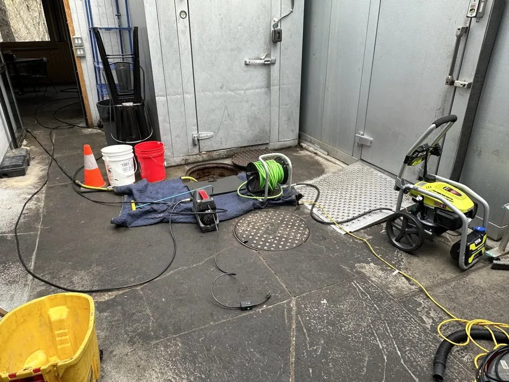 Slide of Supreme Home Services