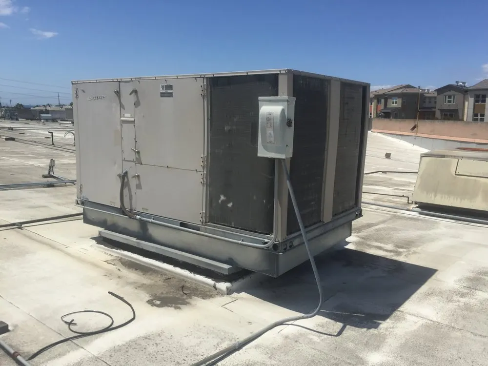 Slide of S.V Star Electric