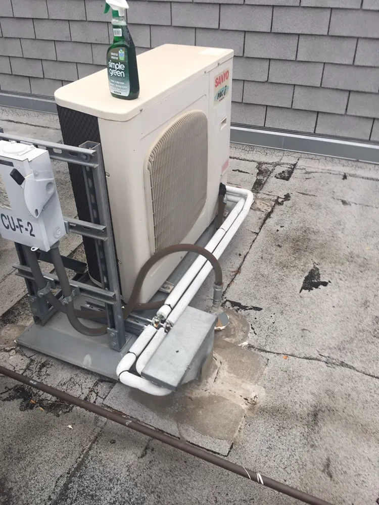 Slide of S.V Star Electric