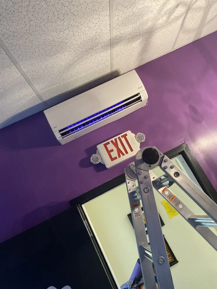 Slide of Sweet & Lowe