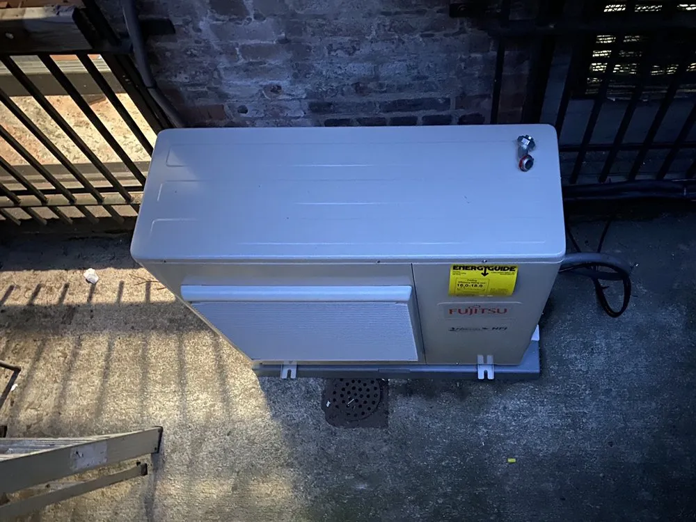 Slide of Sweet & Lowe