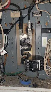 Slide of Symmetry Air Conditioning & Electrical