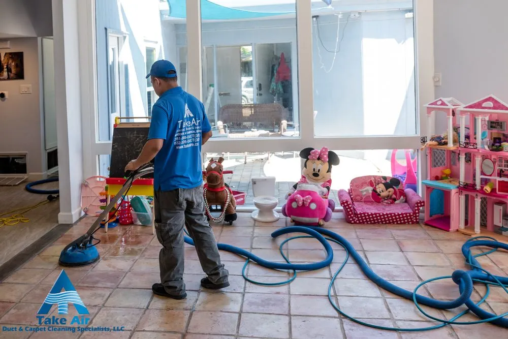 Slide of TakeAir USA