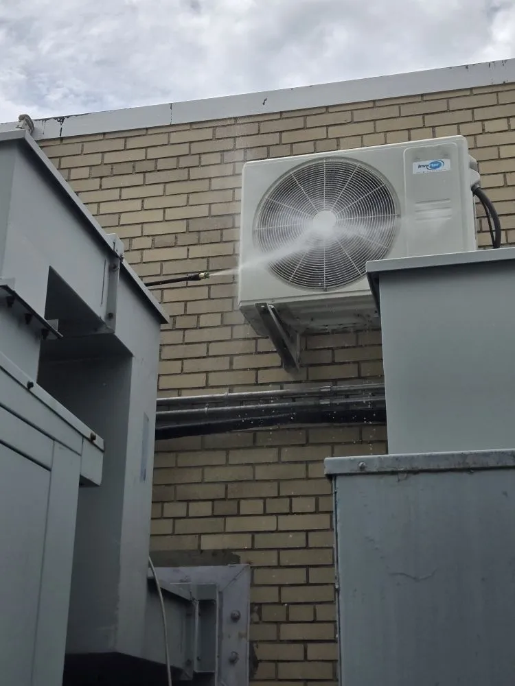 Slide of Takishas Heating & Cooling