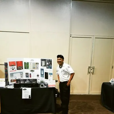 Tank Air Conditioning & Heating Logo