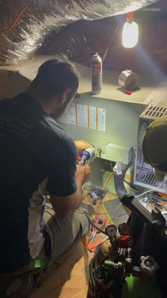 Slide of Tav-Air Service