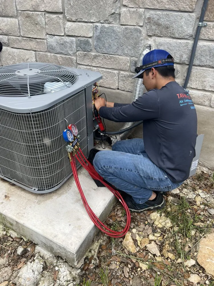 Slide of Tav-Air Service