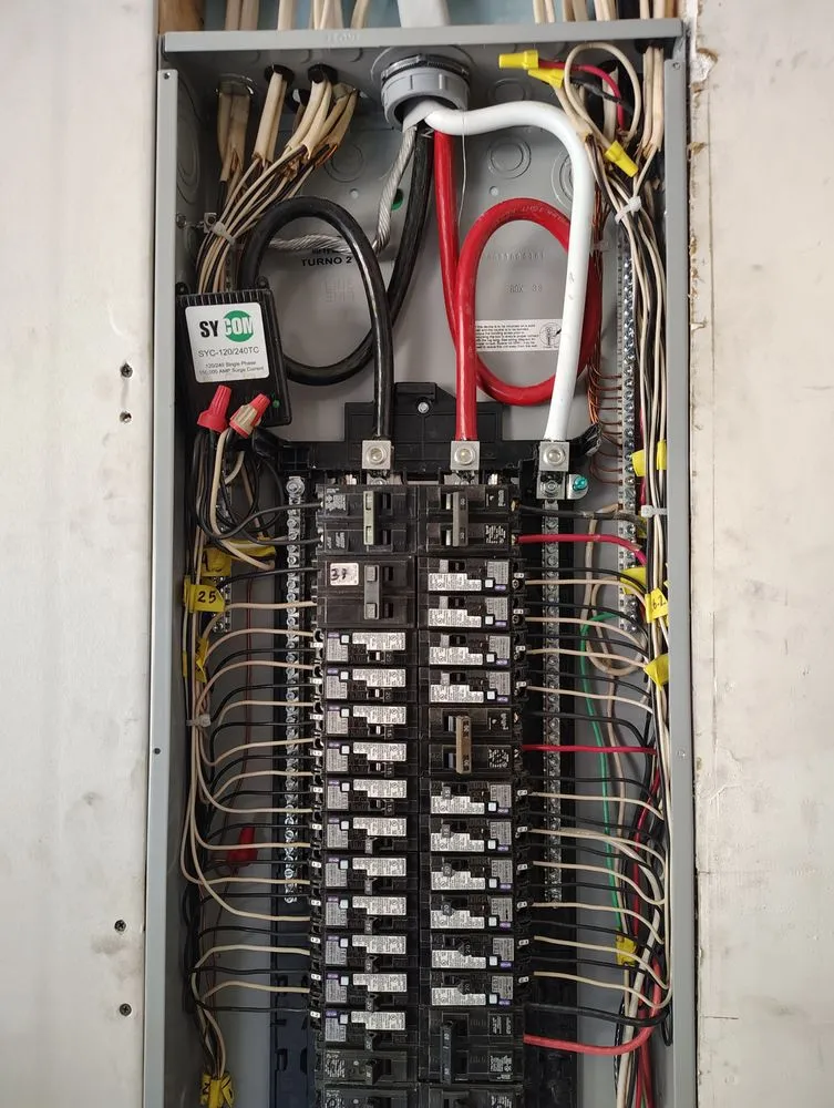 Slide of Tek Design & Construction