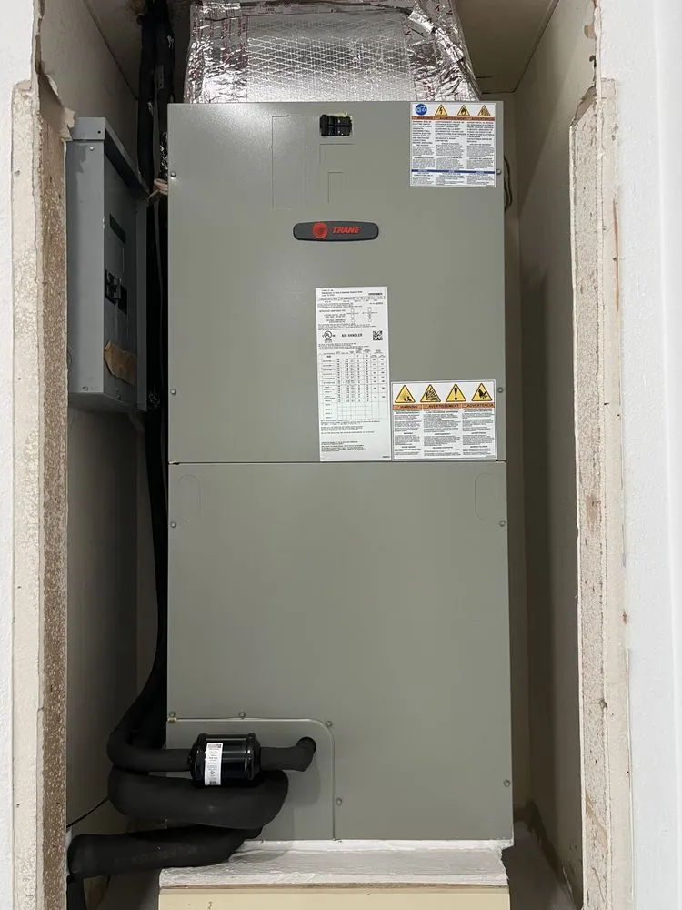 Slide of The AC Gentleman