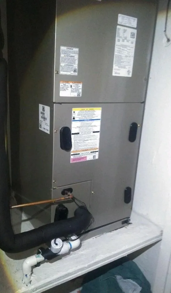 Slide of The A/C Guy Cooling and Heating