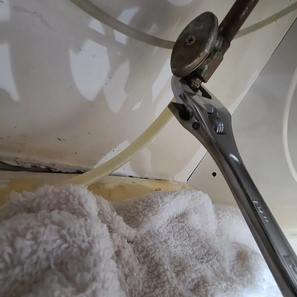 Slide of The Appliance Guys