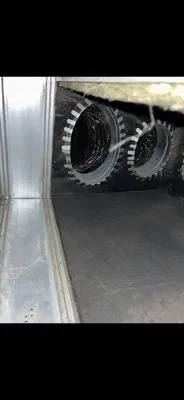 The Duct Cleaning Guy Logo