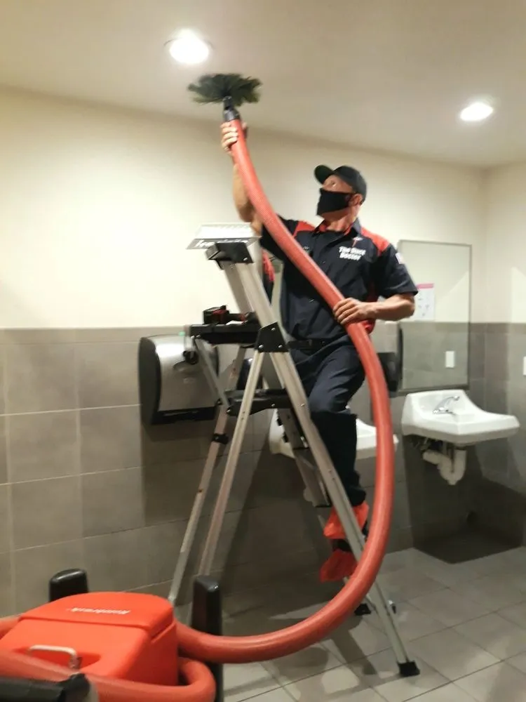 Slide of The Duct Doctor