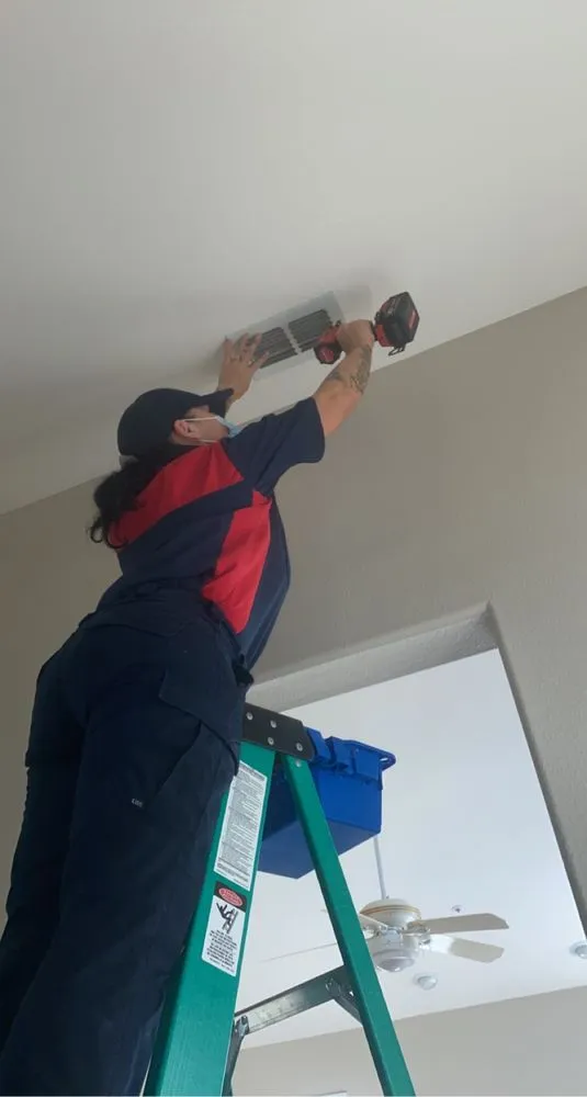 Slide of The Duct Doctor