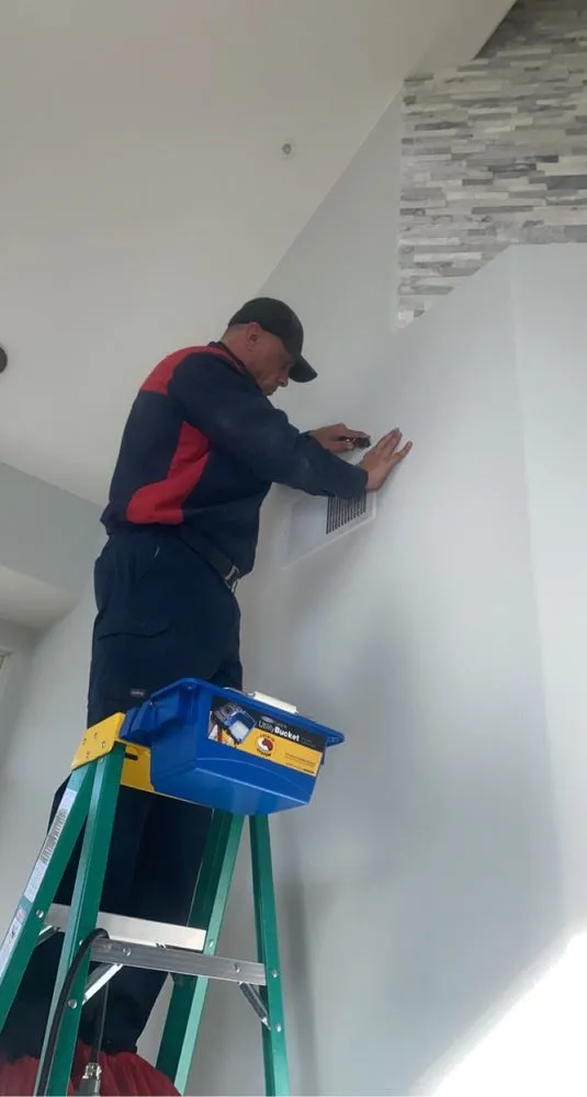 Slide of The Duct Doctor