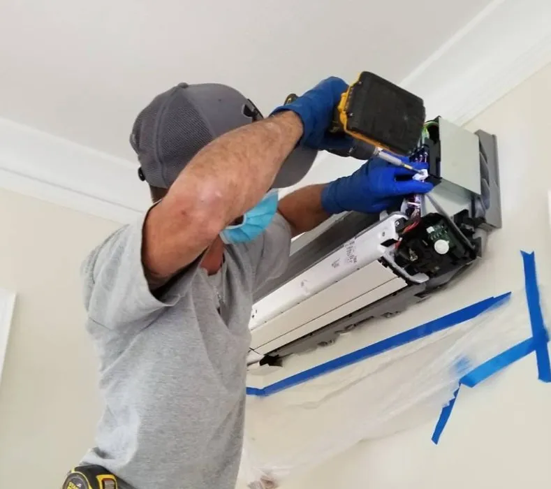 Slide of The Heat Pump Store