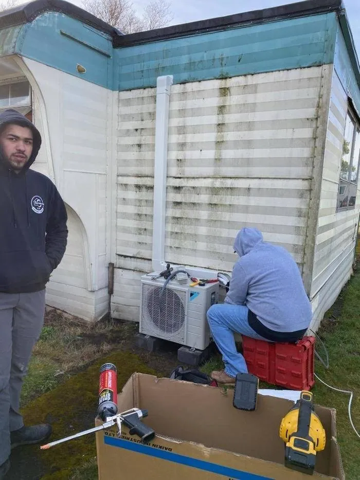 Slide of The Heat Pump Store