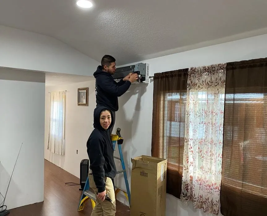 Slide of The Heat Pump Store