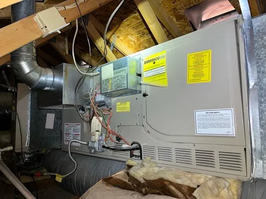 The Heating & Cooling Company Logo