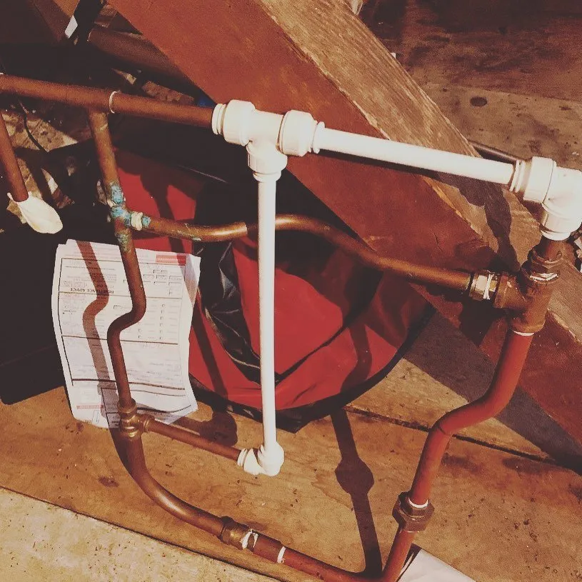 Slide of The Lawn Emergency Plumber