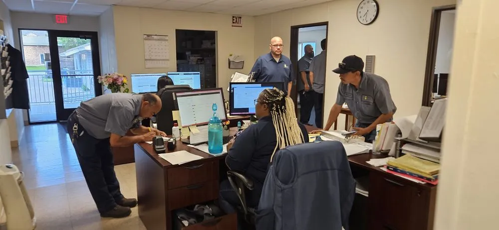 Slide of The Lee Thompson Co