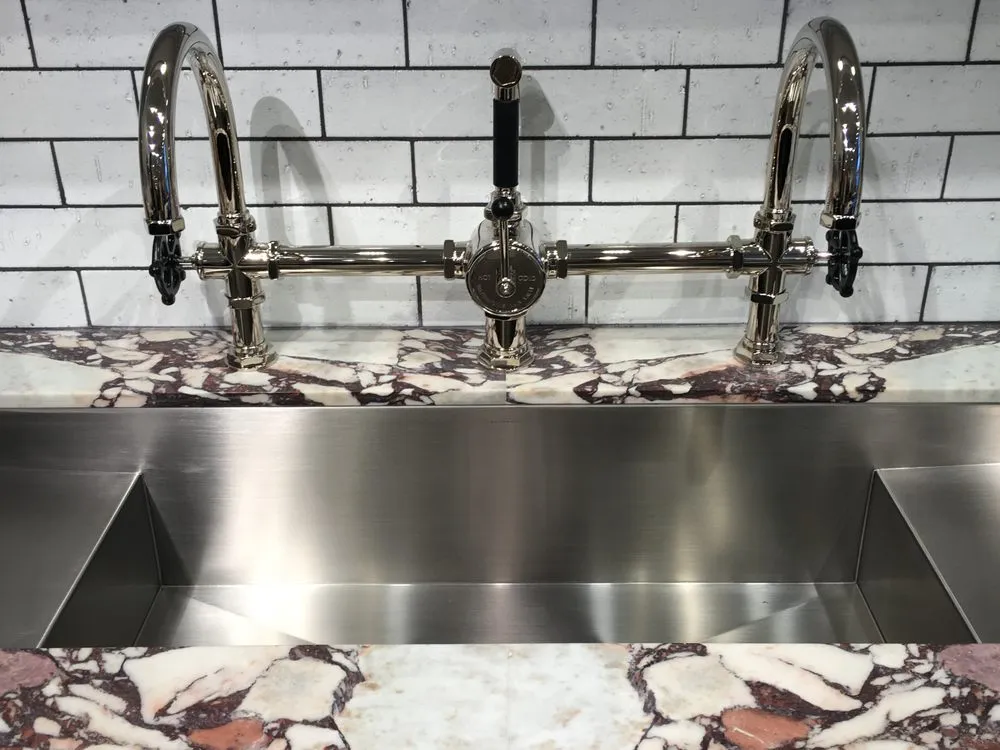 Slide of The Lunt Marymor Company