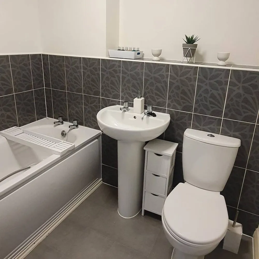 Slide of The Port Plumbing and Heating