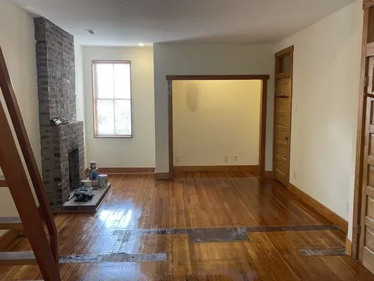 Thomas And Sons Contracting Logo