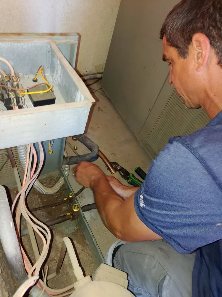 Slide of Thomas and Sons Heating and Air Conditioning