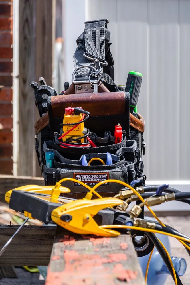 Slide of Thompson HVAC Services