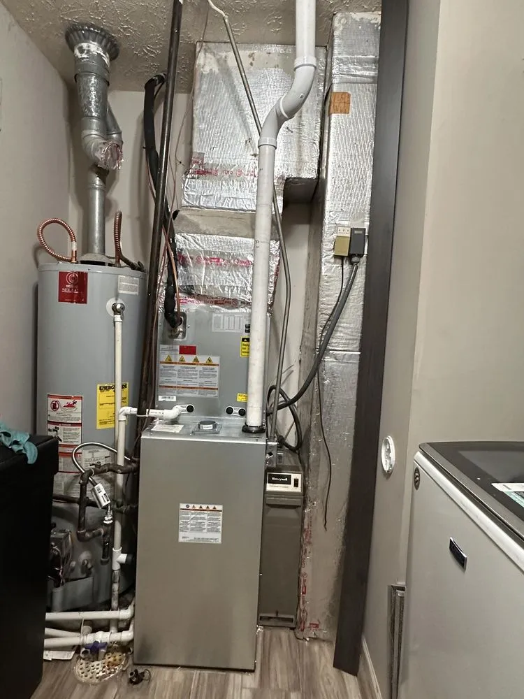 Slide of ThunderShark Heating & Cooling