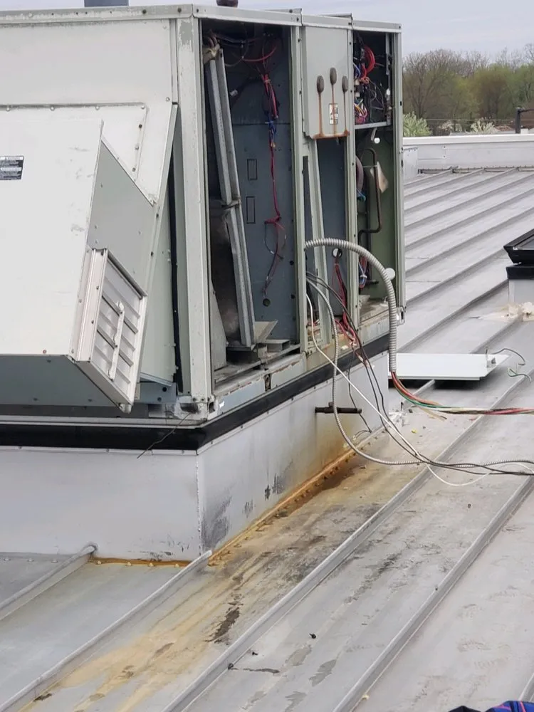 Slide of Titan Heating & Air Conditioning