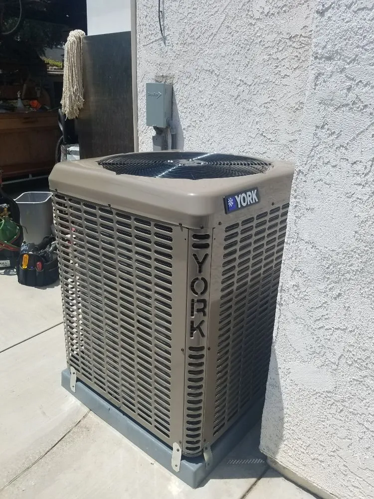 Slide of Titan Heating & Air