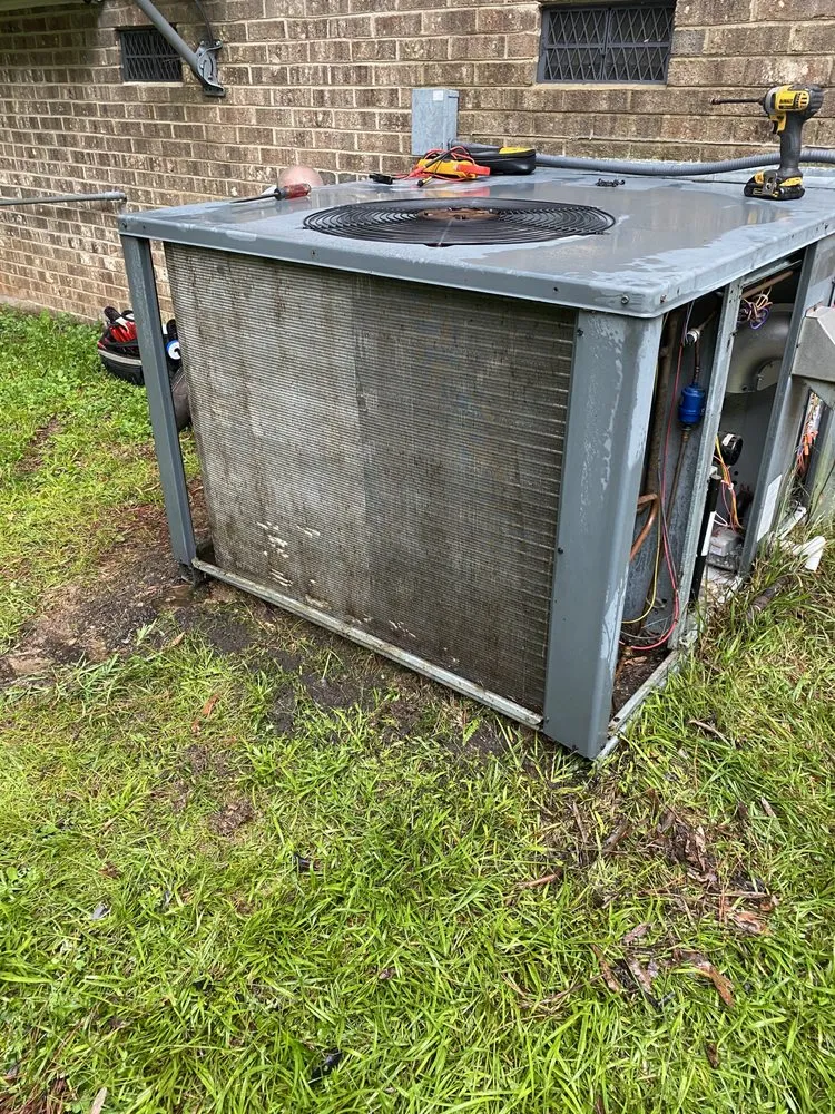 Slide of Titan Heating and Cooling