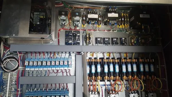 T&J Express Home Services Logo