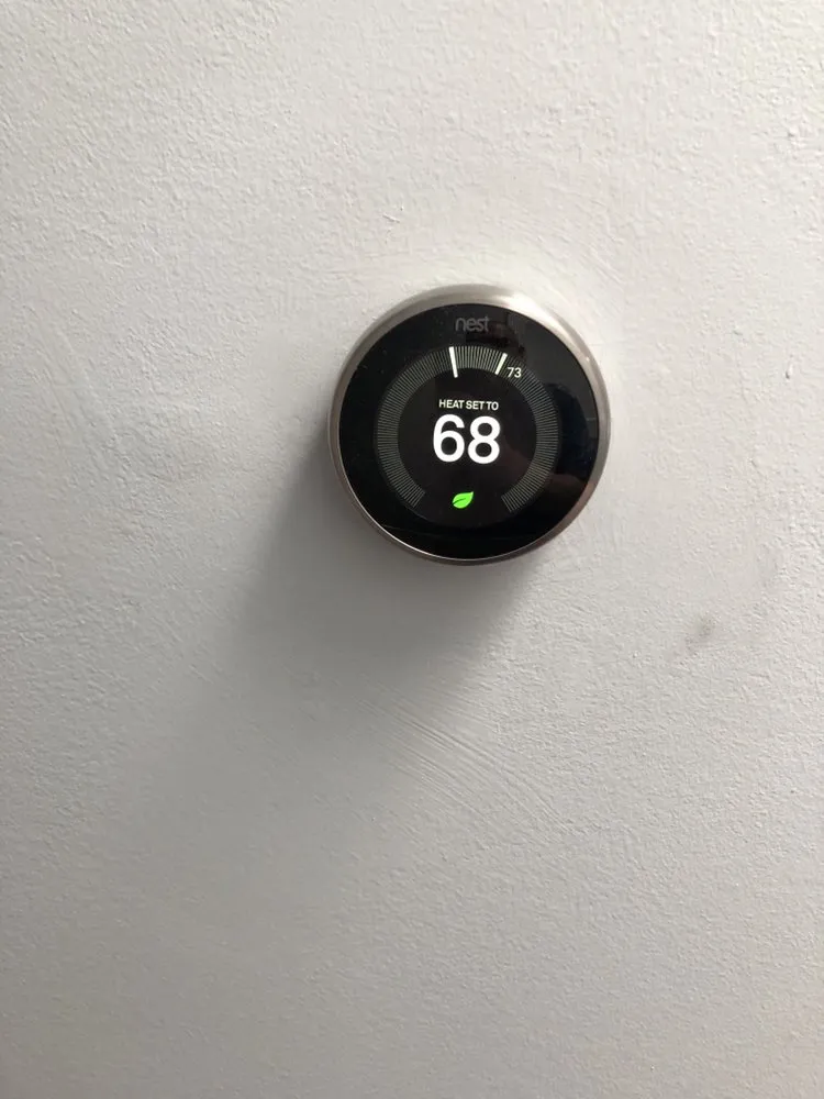 Slide of To The Rescue DMV Services