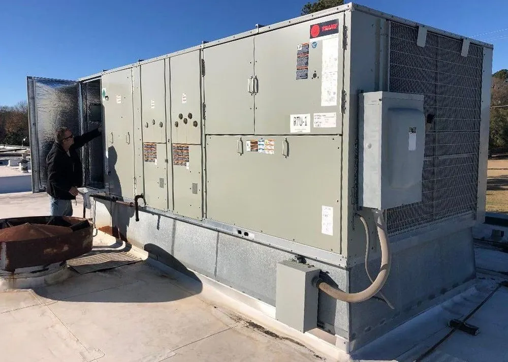 Slide of Tom's Commercial Refrigeration & Air